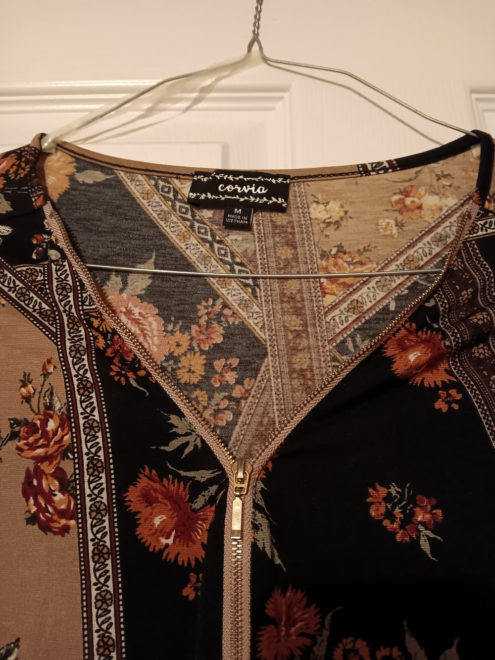 Corvia Black Floral Zip-Front Blouse